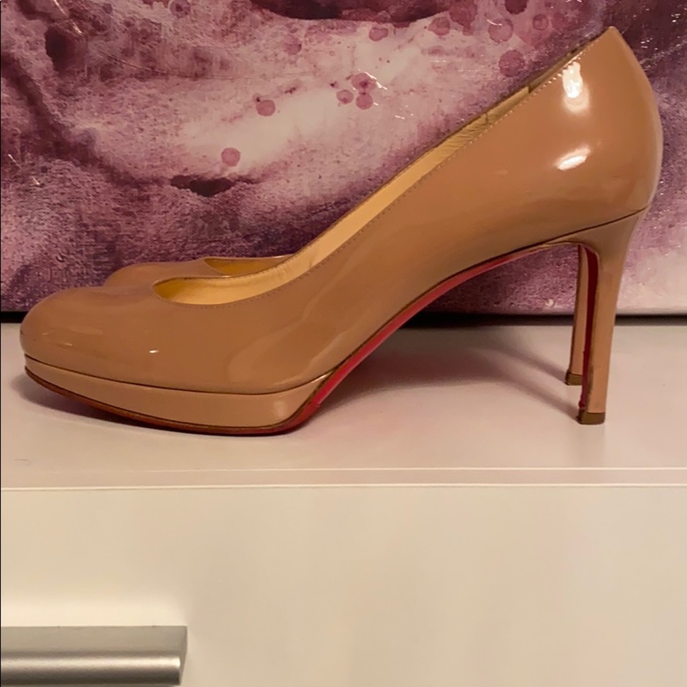 Christian Louboutin size 40